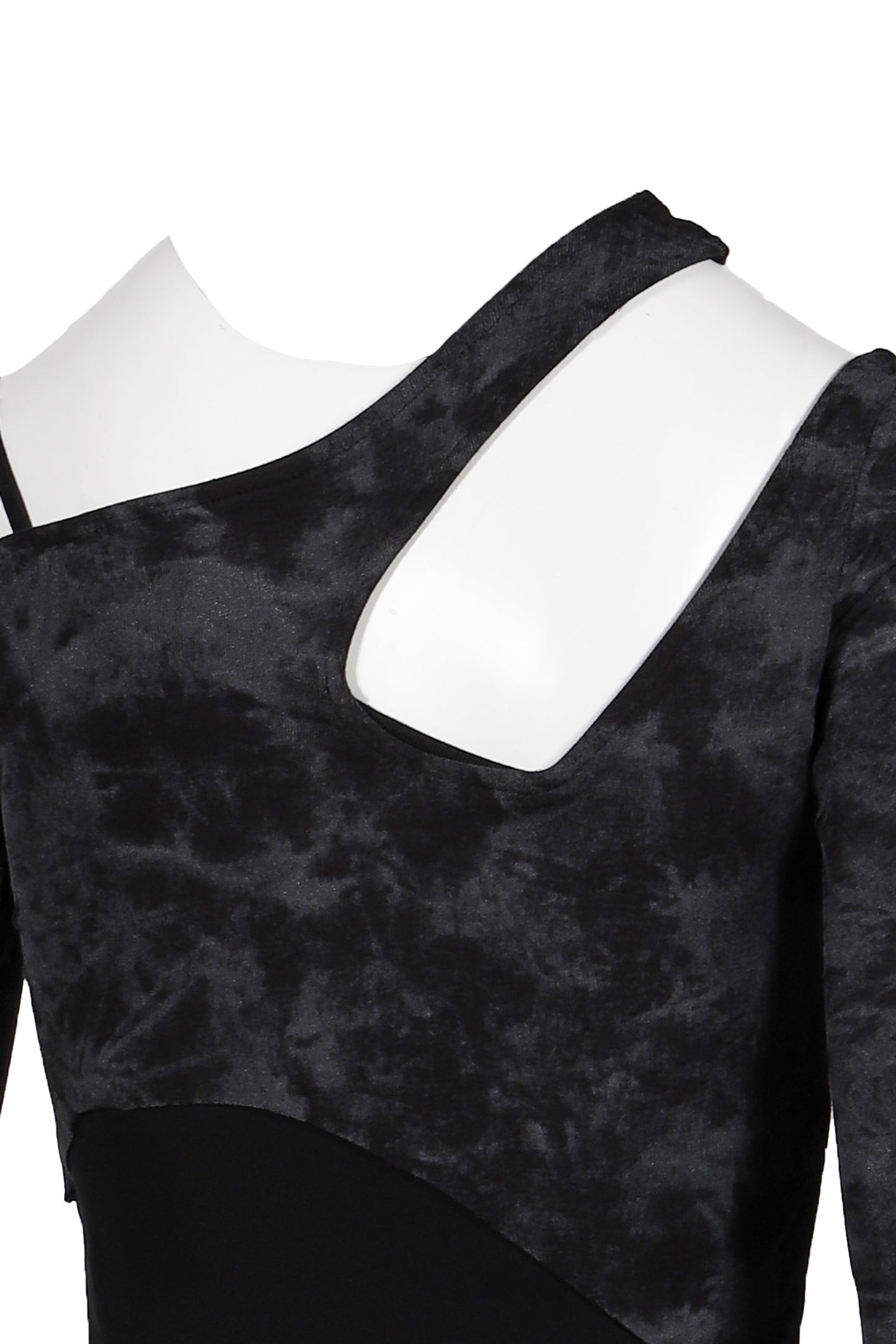 OFF SHOULDER CUTSEWN / BLK