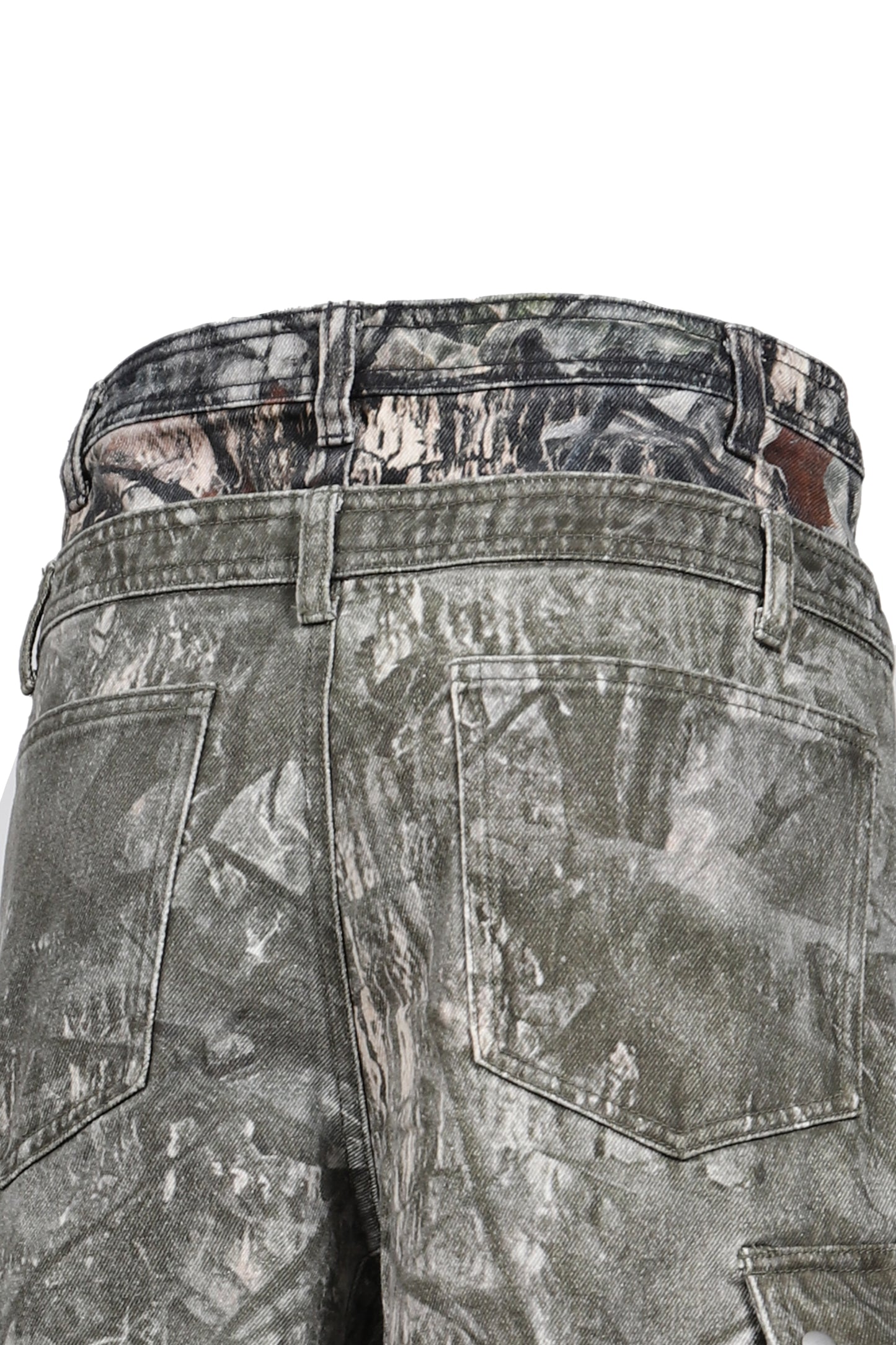 CAMO SHORTS / KHA